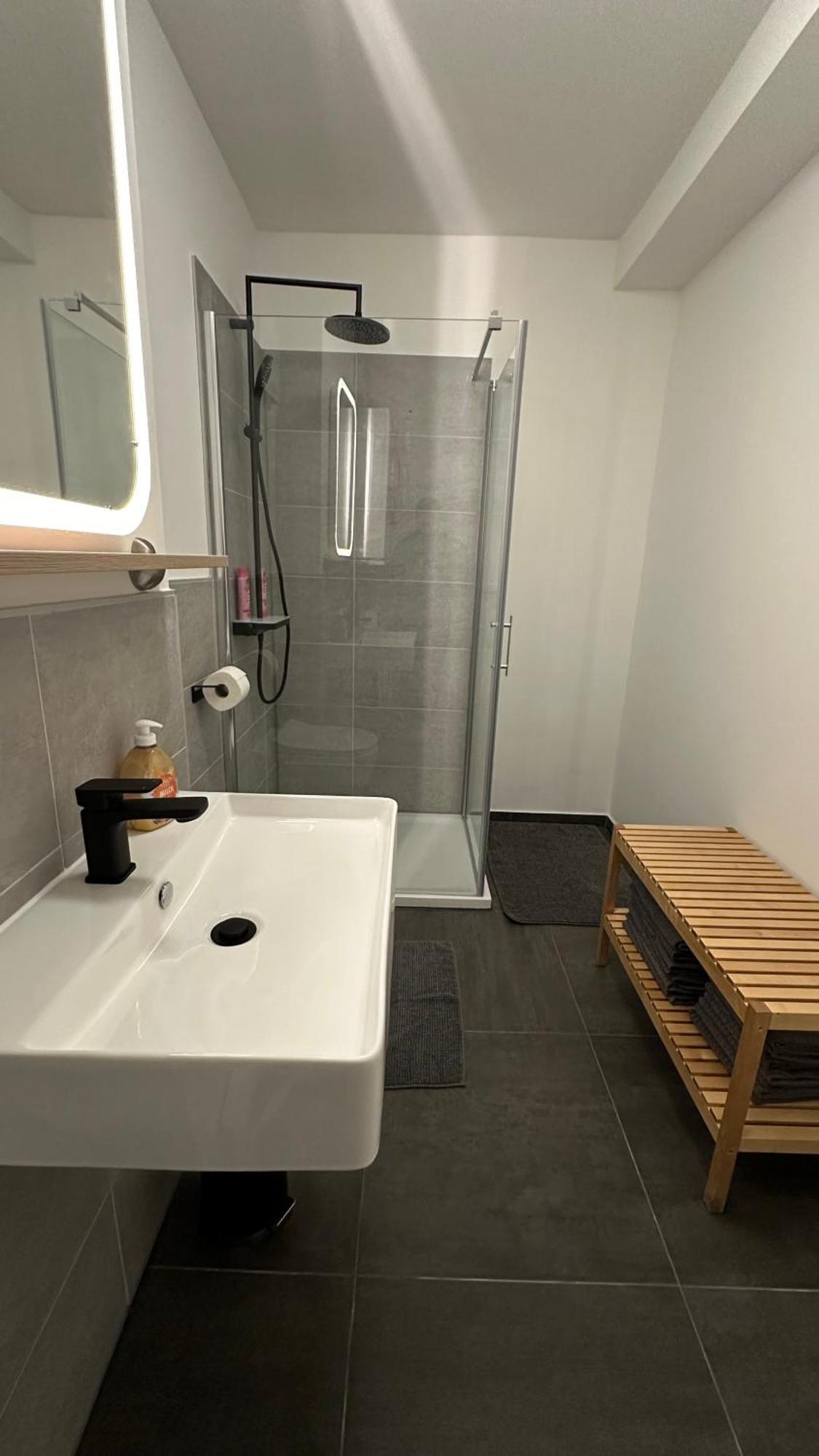 Traumhafte Wohnung Mitten In Charlottenburg Берлин Екстериор снимка