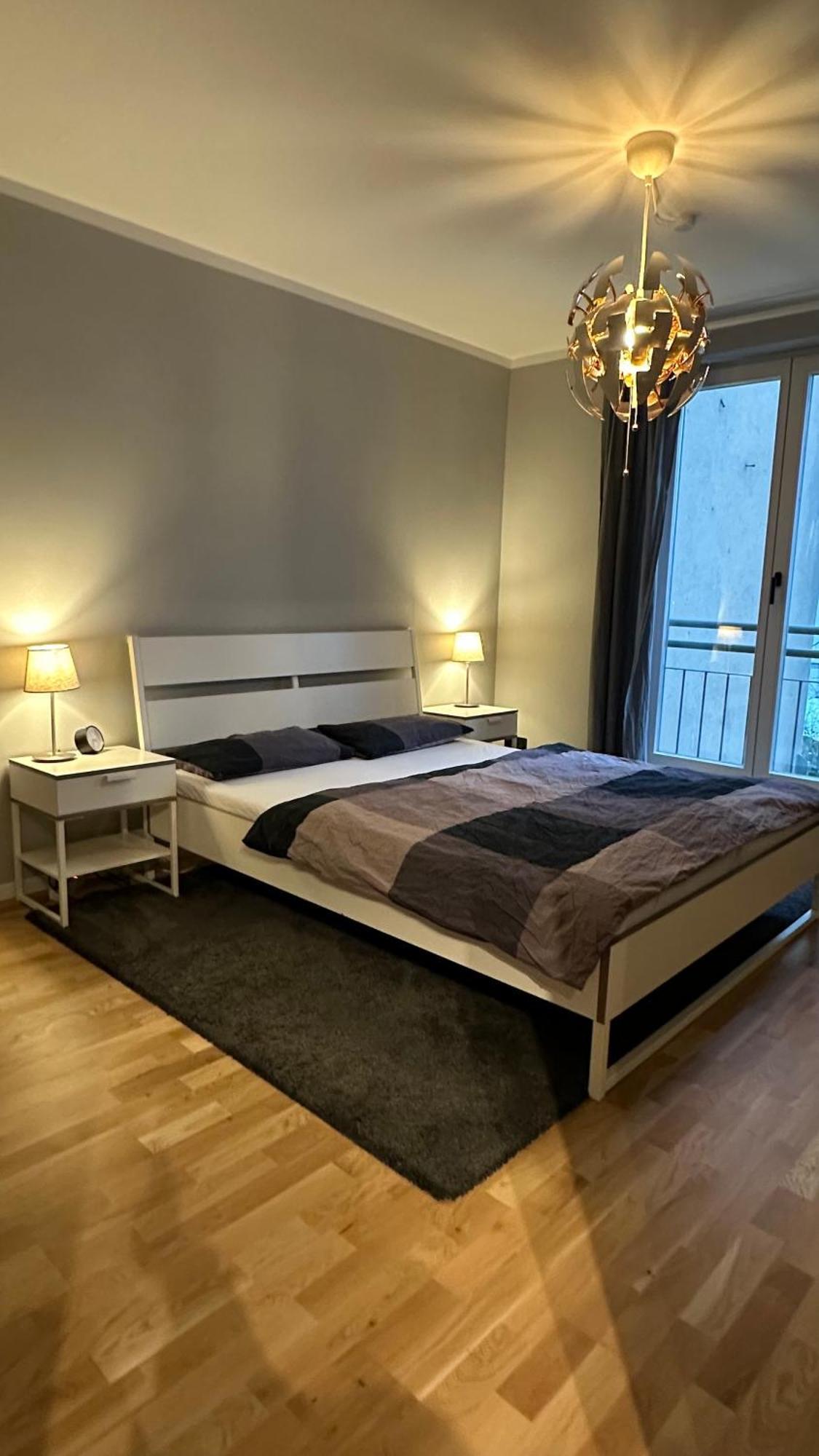 Traumhafte Wohnung Mitten In Charlottenburg Берлин Екстериор снимка