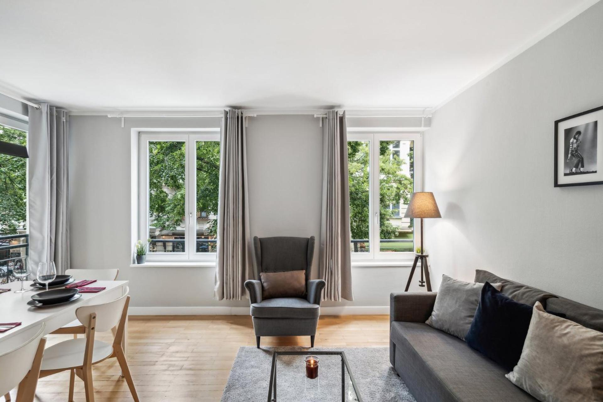 Traumhafte Wohnung Mitten In Charlottenburg Берлин Екстериор снимка